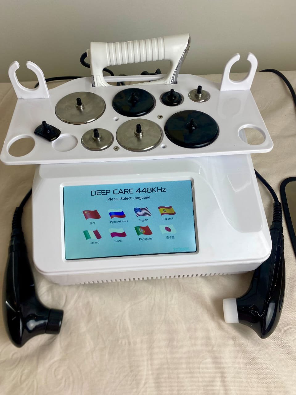 Deep Care 448KHz, manches installés sur les crochets latéraux